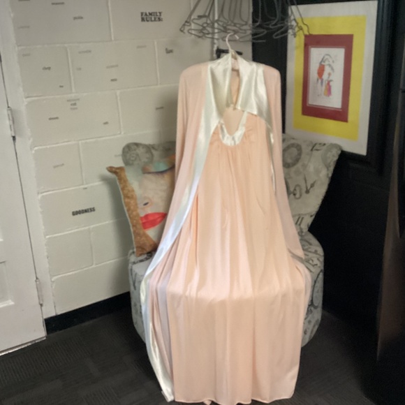 BARAD. ROBE a& Nighty set PEACH N WHITE DETAILED  VINTAGE VIBES !!! - Picture 6 of 11